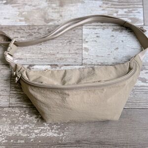 Uniqlo crossbody bag, shoulder bag, fanny pack